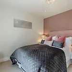 5 Bed In Otley Oc-95414 Holiday home *