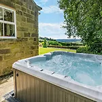 Holiday home 5 Bed In Otley Oc-95414 Fewston