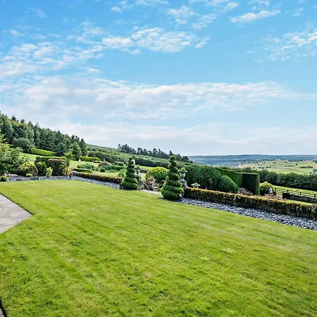 5 Bed In Harrogate 95414 Дом отдыха