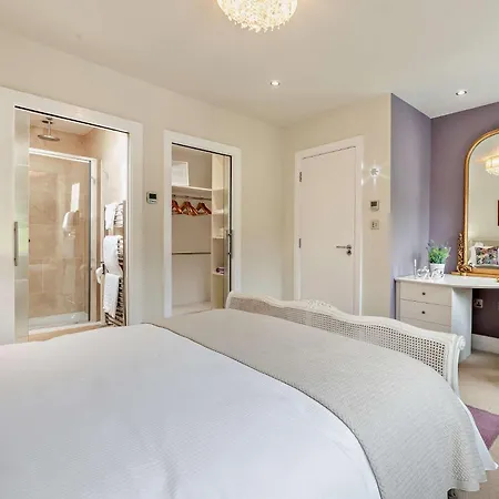 5 Bed In Harrogate 95414 Дом отдыха