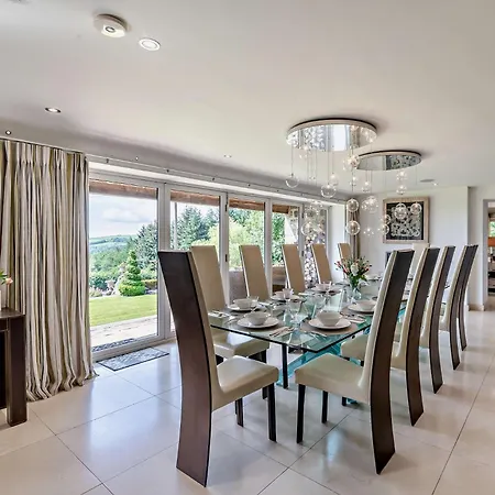 5 Bed In Otley Oc-95414 Hébergement de vacances