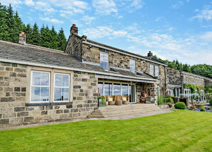 5 Bed In Otley Oc-95414 *